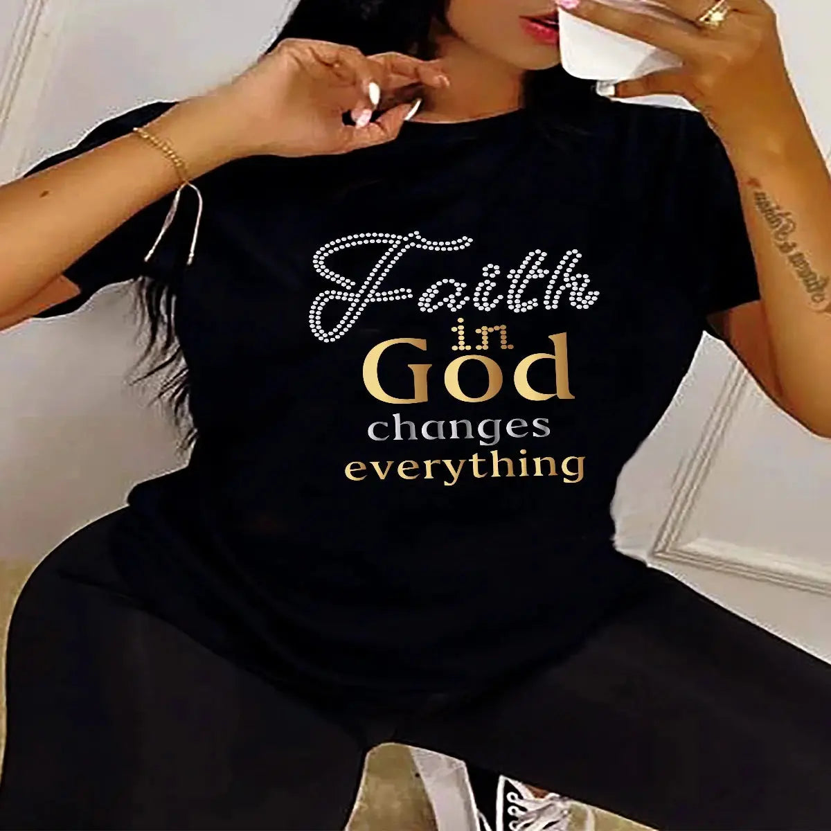 Faith in God Tee – Inspirational Christian T-Shirt for Everyday Wear" - Path Of Praise